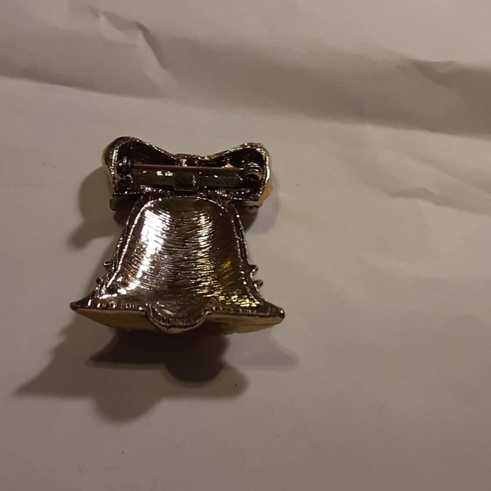 Silvertone Bell with Bow Brooch